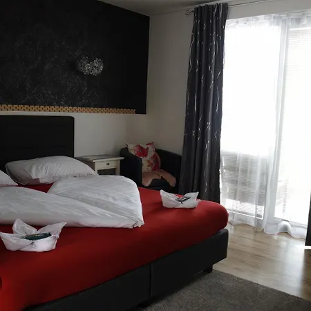 Apartman Navrchu Brezno Exterior photo