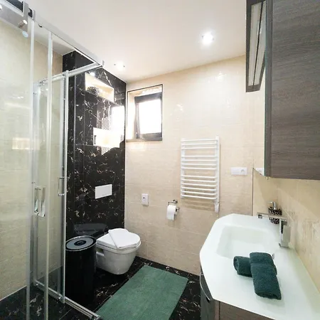 Apartman Navrchu Brezno Exterior photo